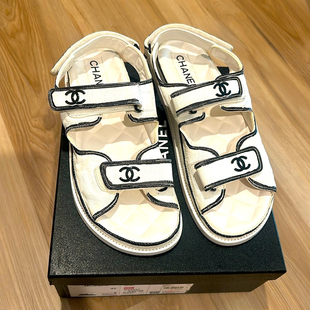 Chanel White/Black 22C Dad Sandals